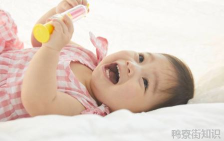 为什么宝宝喝母乳拉水1